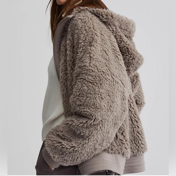 Varley NWT Dylan Jacket Satellite Size S - Picture 3 of 6